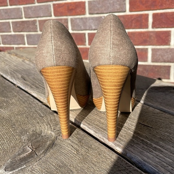 NWOT | GOSSIP |Textured Fabric Upper| Twisted Knot Peep Toe|Platform Heel|Size 6 - Picture 3 of 13